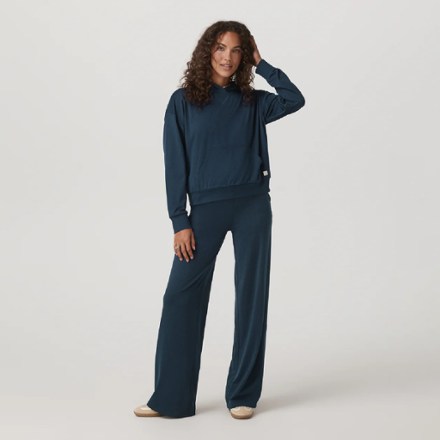 Vuori Halo Modern Pullover Hoodie - Women's 4