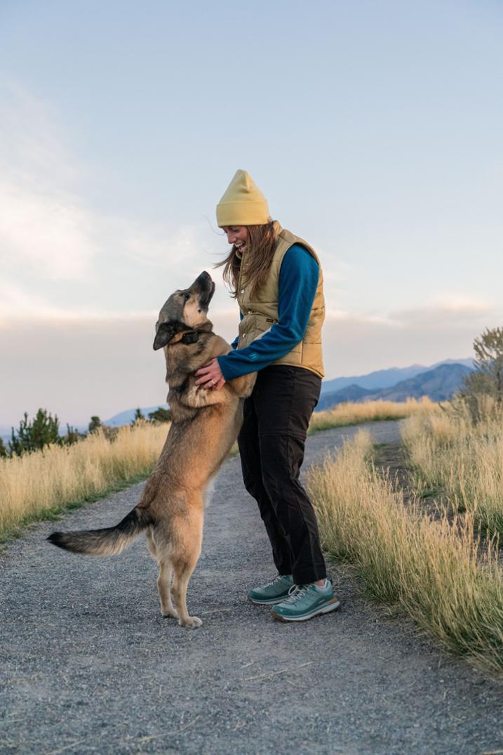 Location Image for Hyalite Low B-Dry Hiking Shoes - Women's