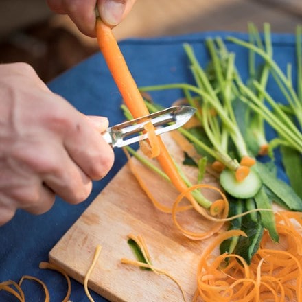 Opinel No. 06 Folding Peeler 6