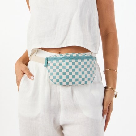 ALOHA Collection Mini Hip Pack 1