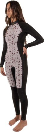 Sisstrevolution Seven Seas 3/2 Back-Zip Full Wetsuit - Women's 4