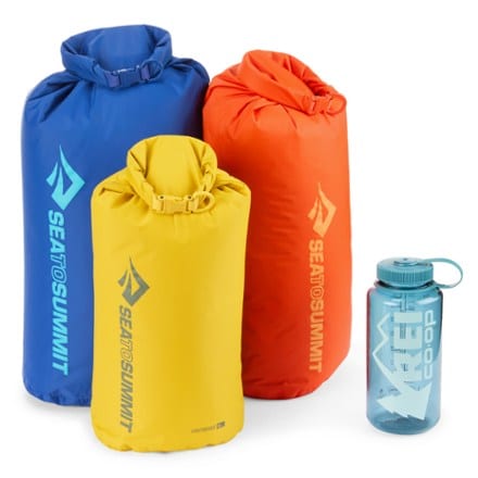 Sea to Summit Lightweight Dry Bag Set - Large 32oz water bottle not included
