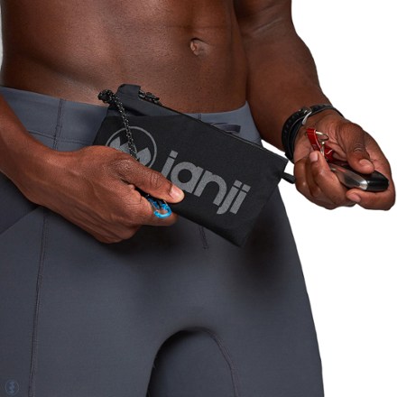 Janji Multipocket Zip Pouch 4