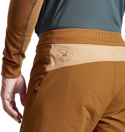 PEARL iZUMi Elevate Bike Pants - Men's 6