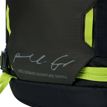 DAKINE Team Poacher Snow Pack - 22 L 4