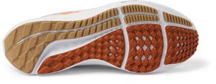 Nike Air Zoom Pegasus 40 Road-Running Shoes - Women's 4
