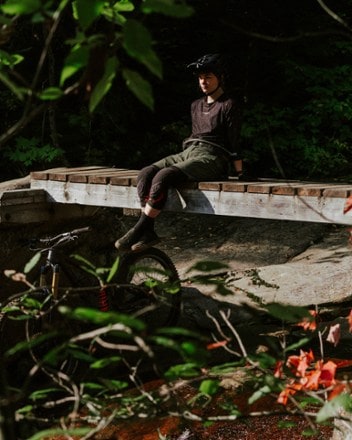 Location Image for MTB Signature Tech Bike Shorts - Women's