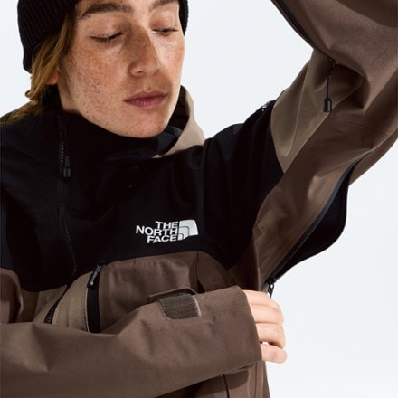 The North Face Summit Verbier GTX Jacket - Women's 6