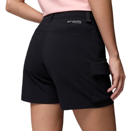 Columbia Silver Ridge Elite Shorts - Women's 5