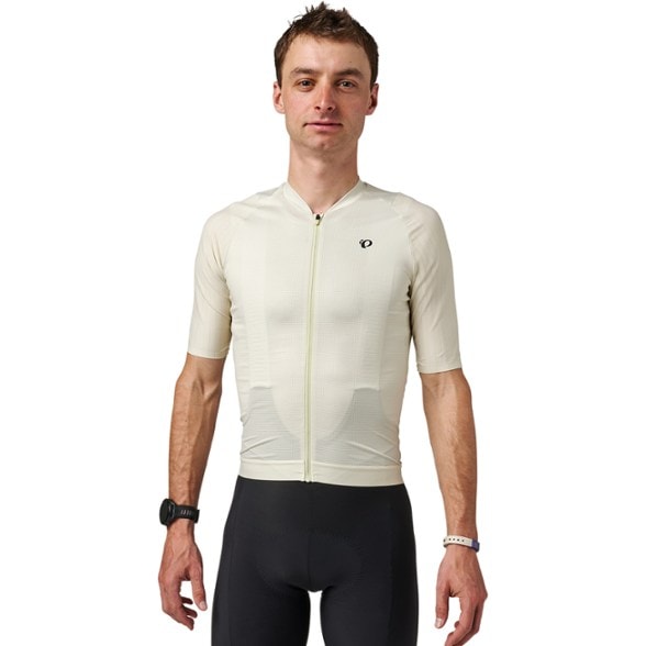 On Body Image of color Aloe Wash