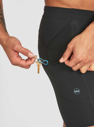 Janji 8" Half Tights - Men's 4