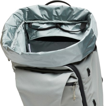 Mountain Hardwear Crag Wagon 35 Pack 5