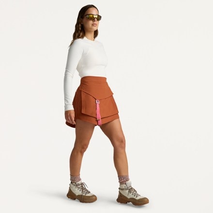 SENIQ Trailmix Hike Cargo Skort - Women's 1