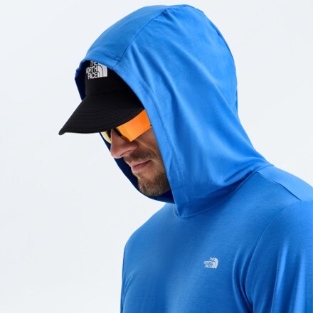 The North Face Adventure Sun Hoodie - Men's 4
