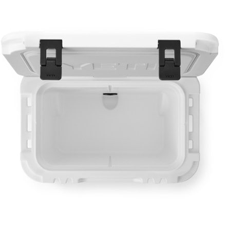 YETI Roadie 32 Wheeled Cooler 7