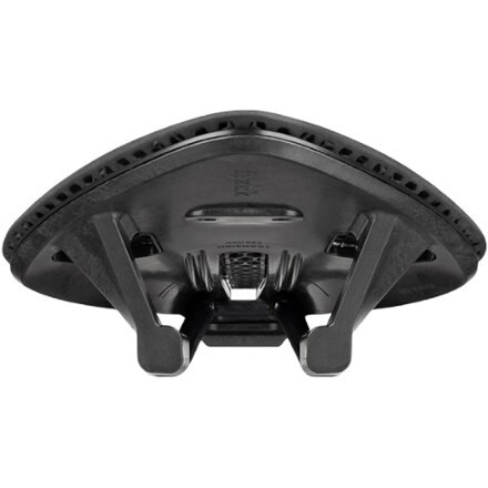 Fizik Transiro Aeris Long Distance R1 Adaptive Saddle 4