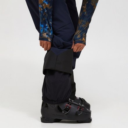 Peak Performance Vertec 3L Pants - Men's 6
