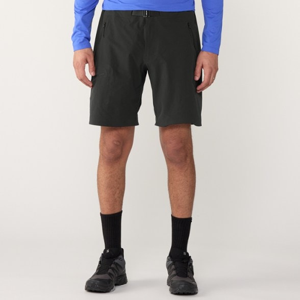 Model info: Height: 6'3" | Waist: 31" | Inseam: 32" | Wearing size: 36 IN Waist x 9 IN Inseam