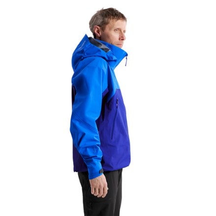 Arc'teryx Beta AR Jacket - Men's 6