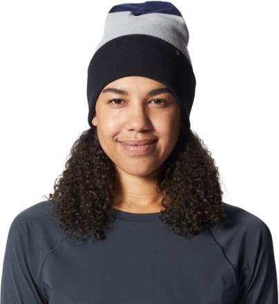 Mountain Hardwear Everyone's Favorite Reversible Beanie 1