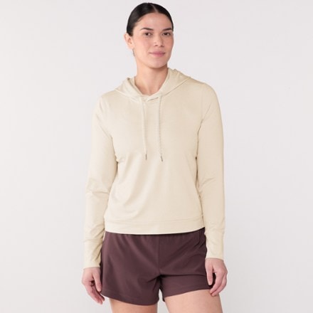 Vuori Halo Essential Hoodie - Women's 1