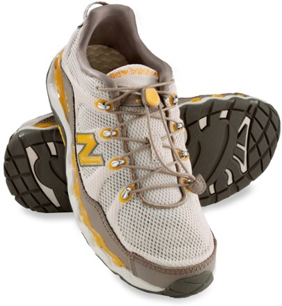 new balance aqua shoes