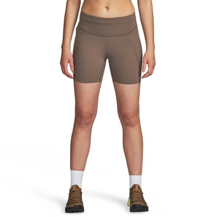 Janji Pace 5" Shorts - Women's 1
