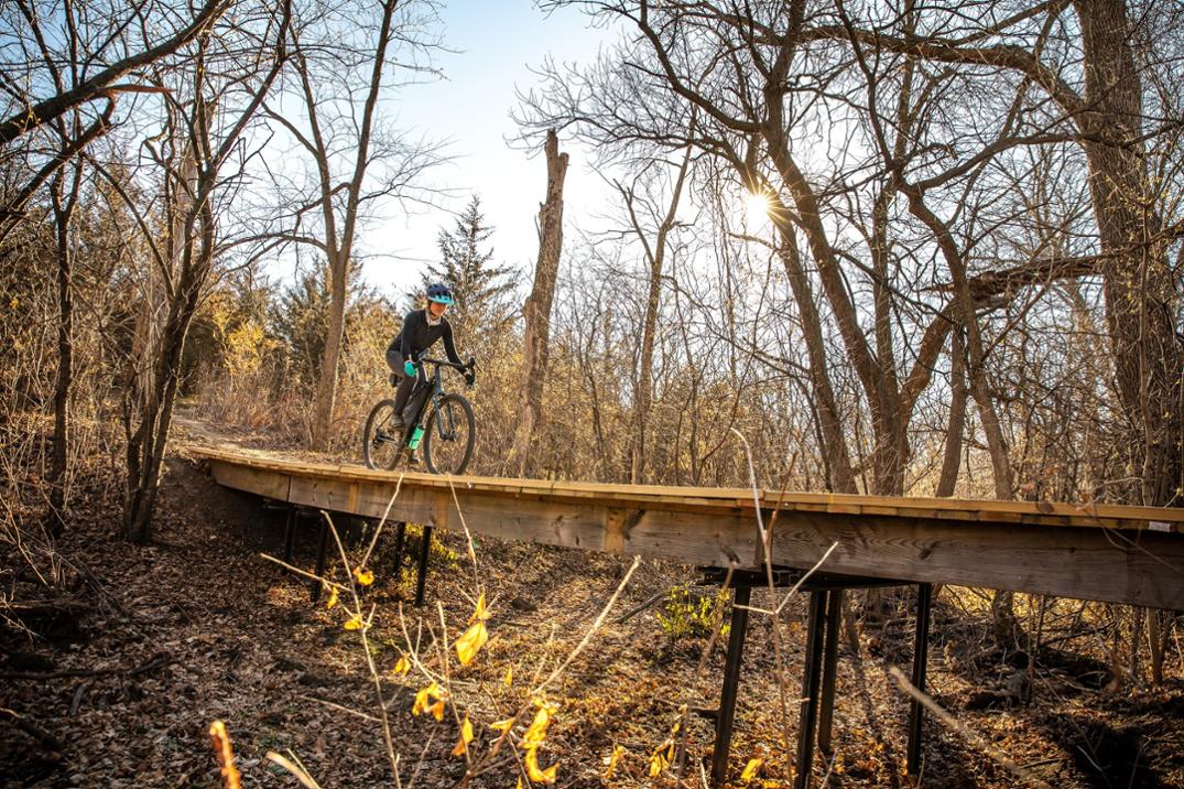 Location Image for Fargo Apex AXS Transmission Bike