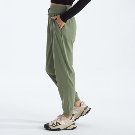 The North Face Aphrodite Arise Joggers - Women's 4