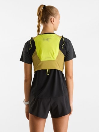 Arc'teryx Norvan 7 Hydration Vest - Women's 2