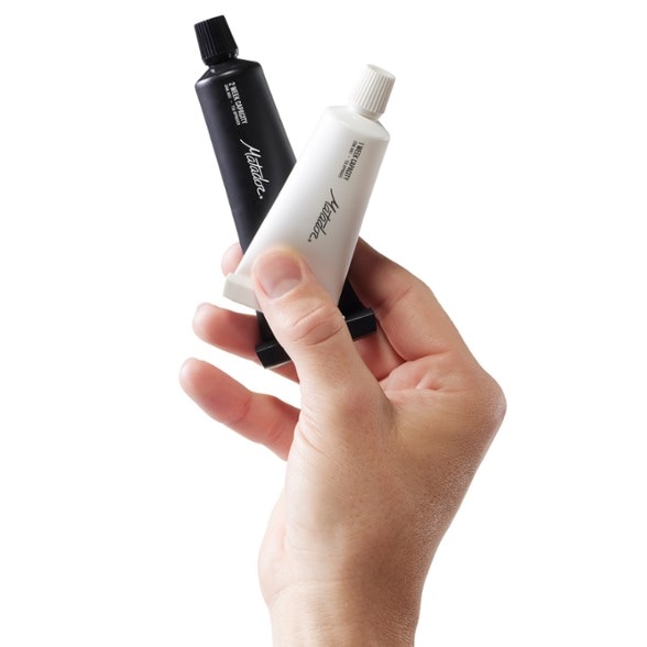 Detail Image of color Black/White