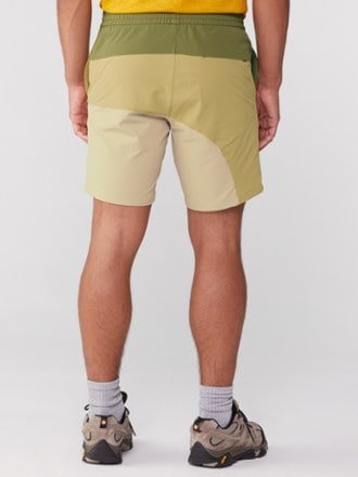 Outdoor Voices RecTrek Colorblock 7" Shorts - Men's 2