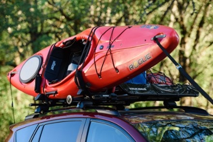 Porte-kayak sur barres de toit - JayLow - Yakima