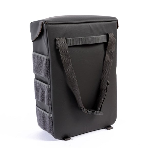 Detail Image of color Black