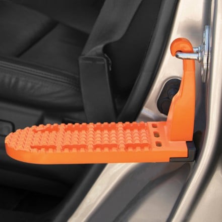 Rightline Gear Moki Door Step 1