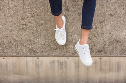 Location Image for Bend Sneakers - Women's