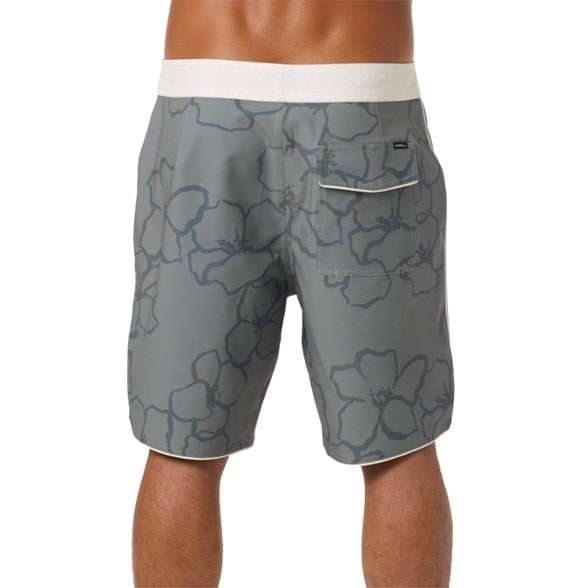 On Body Image of color Mulled Basil