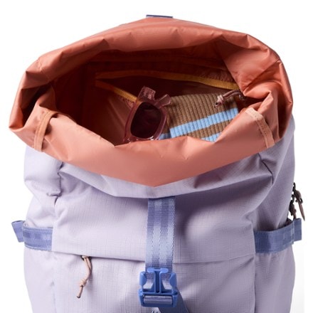 Cotopaxi Consuelo 22 L Daypack 2