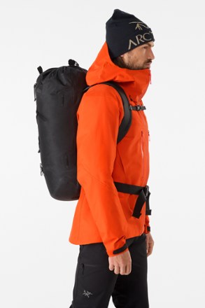 Arc'teryx Alpha FL 30 Pack 6