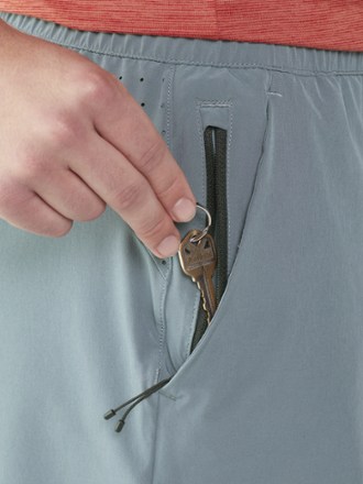 REI Co-op Active Pursuits Shorts - Men's 7" Inseam 4