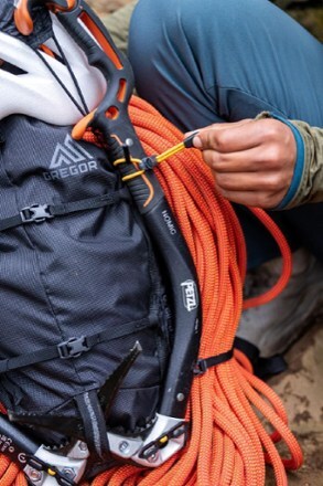 Gregory Alpinisto 25 Pack 9