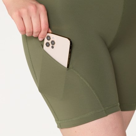 CIRCLE Get Shorty Shorts 2.0 - Women's 6