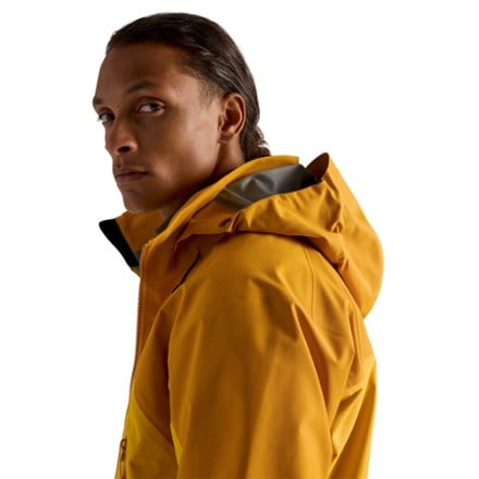 Arc'teryx Beta AR Jacket - Men's 6