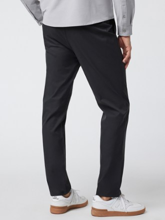 Vuori Cascade Tech Chino Pants - Men's 2