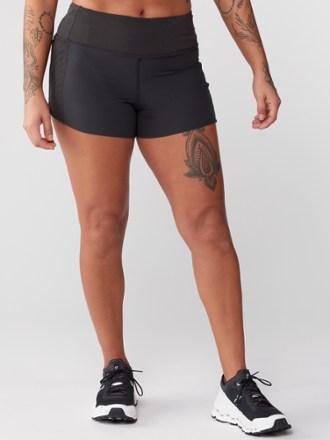 rabbit Dirt Pounders 2.0 Shorts - Women's 1