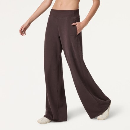 Vuori Sedona Mid-Rise Wideleg Pants - Women's 4