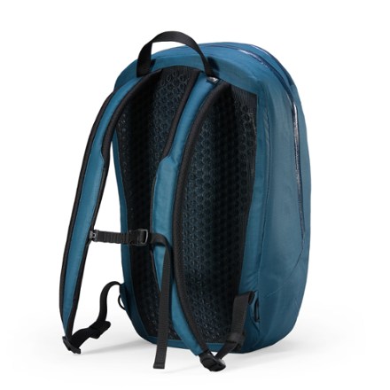 ARC'TERYX Granville16 zip Backpack ネイビー Granville 16 Backpack | Arc'teryx United States