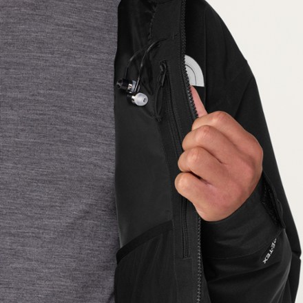 The North Face GTX Hex Jacket - Men's 8