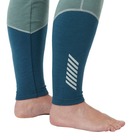 Helly Hansen LIFA Merino Midweight 2-In-1 Base Layer Pants - Women's 4