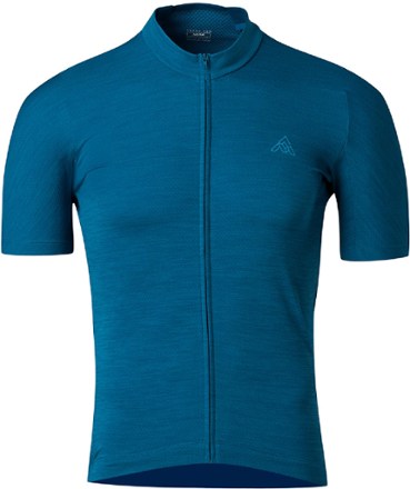 blue cycling jersey